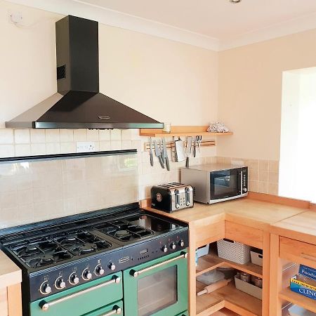 Specious 3Bed Property With Parking & Large Garden Aveley Exteriör bild